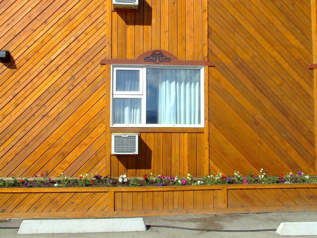 The Yukon Inn Whitehorse Exterior foto